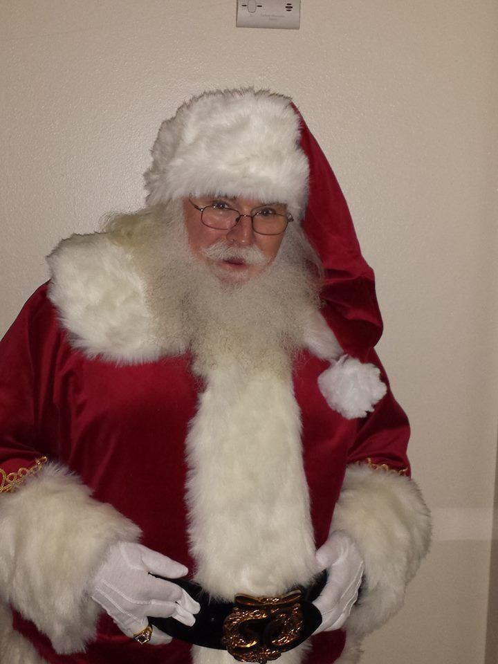 79-santa-claus-adeles-of-hollywood-professional-traditional-suit-James-Thibodeau-2-po